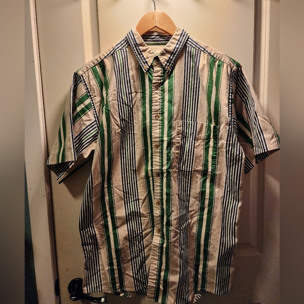 Vintage Links Button Up